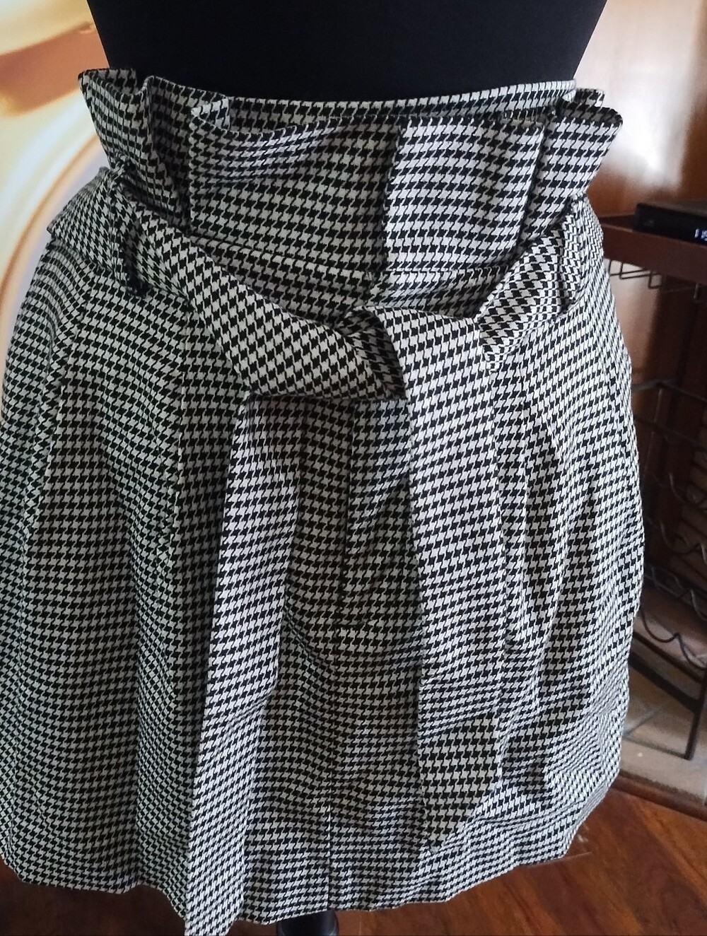 Alice + Olivia Houndstooth Print Mini Skirt Size 8 BNWT